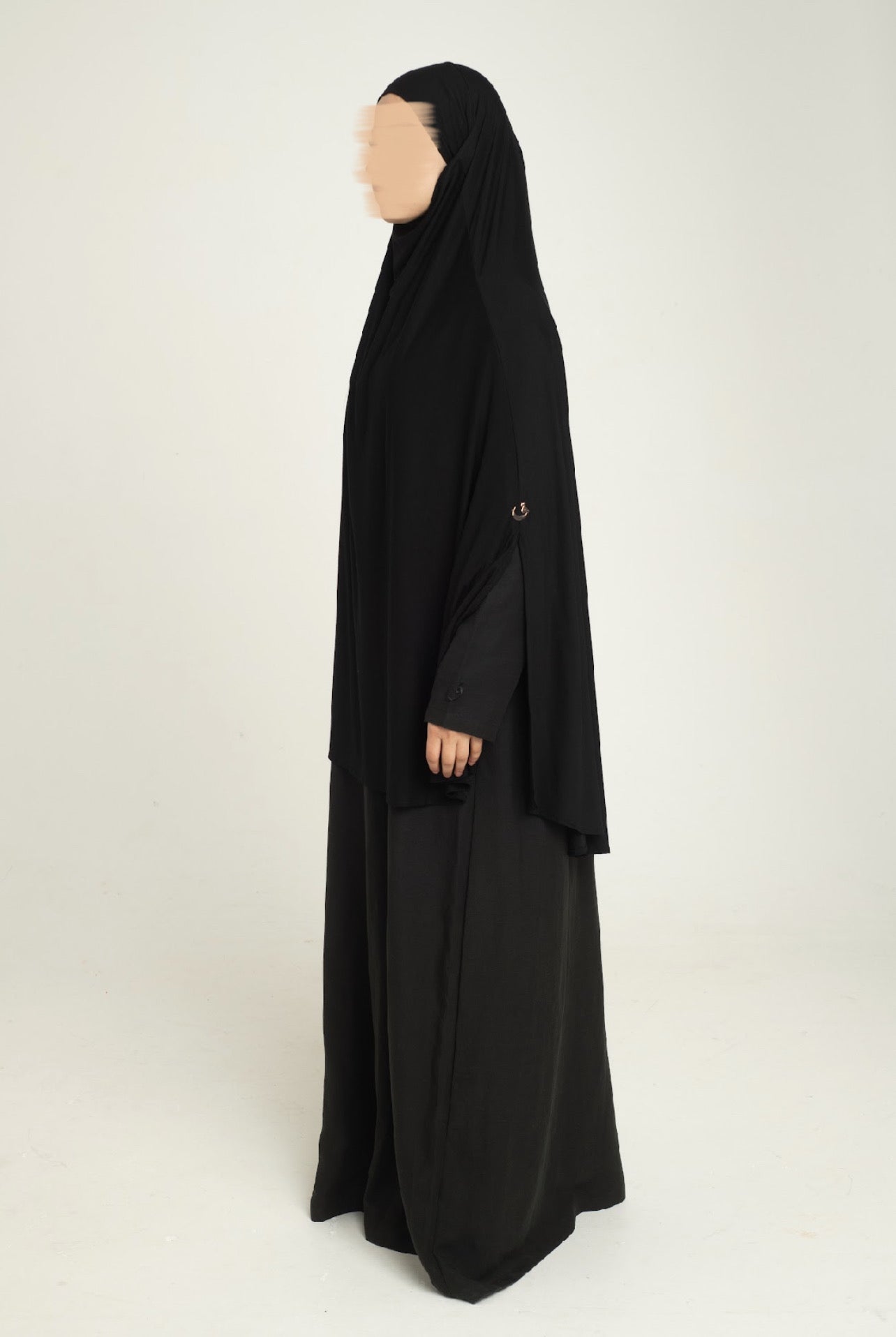 Black slit sleeve khimar