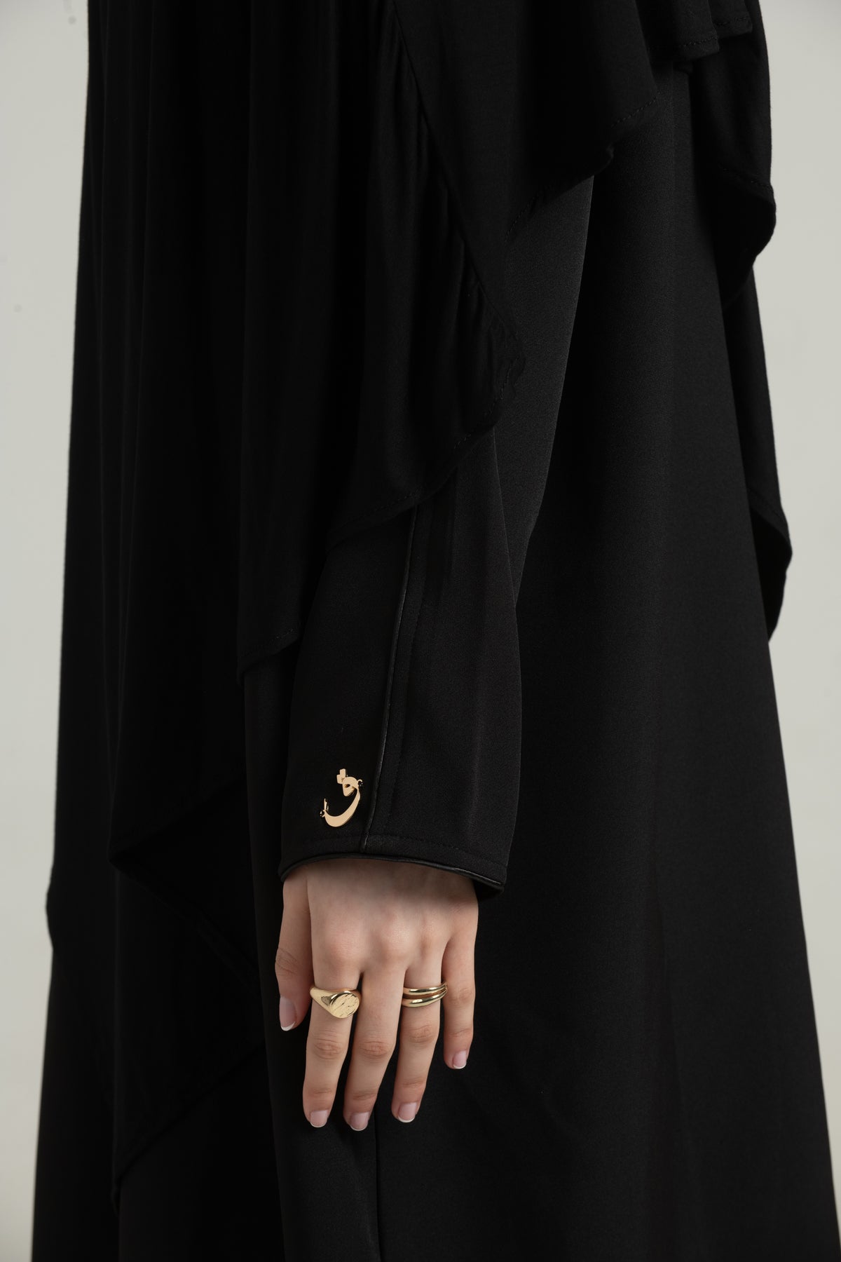 Black Regular Khimar