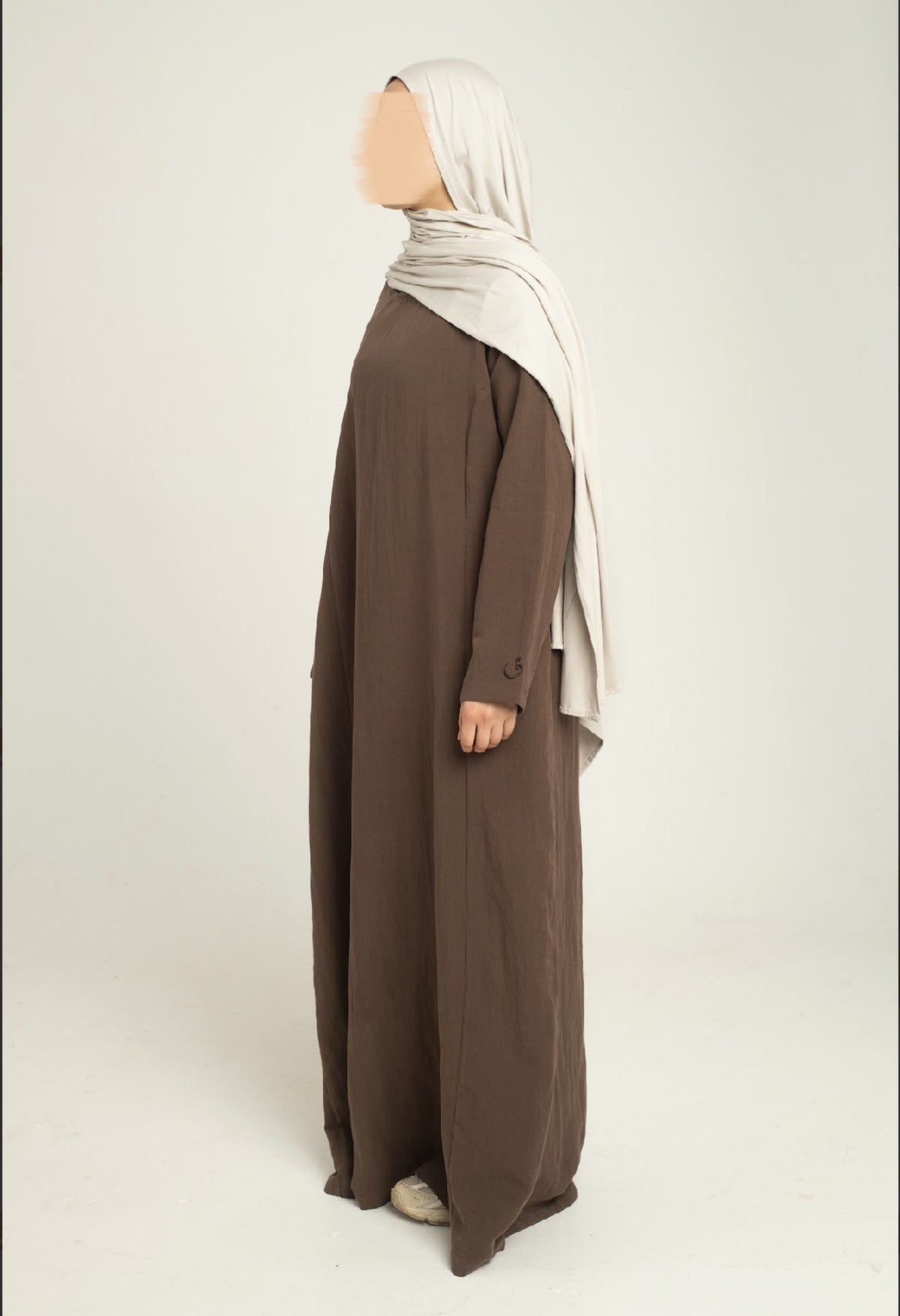 Chocolate abaya - Straight sleeve