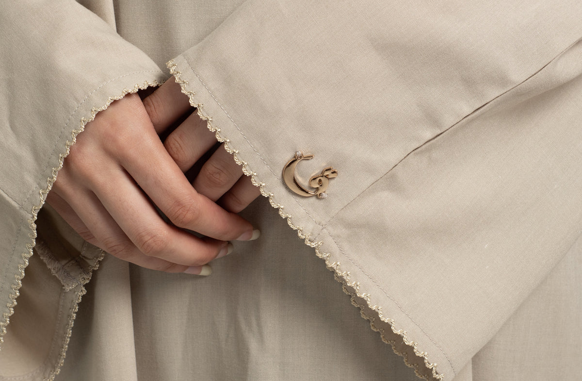 Dried clay abaya